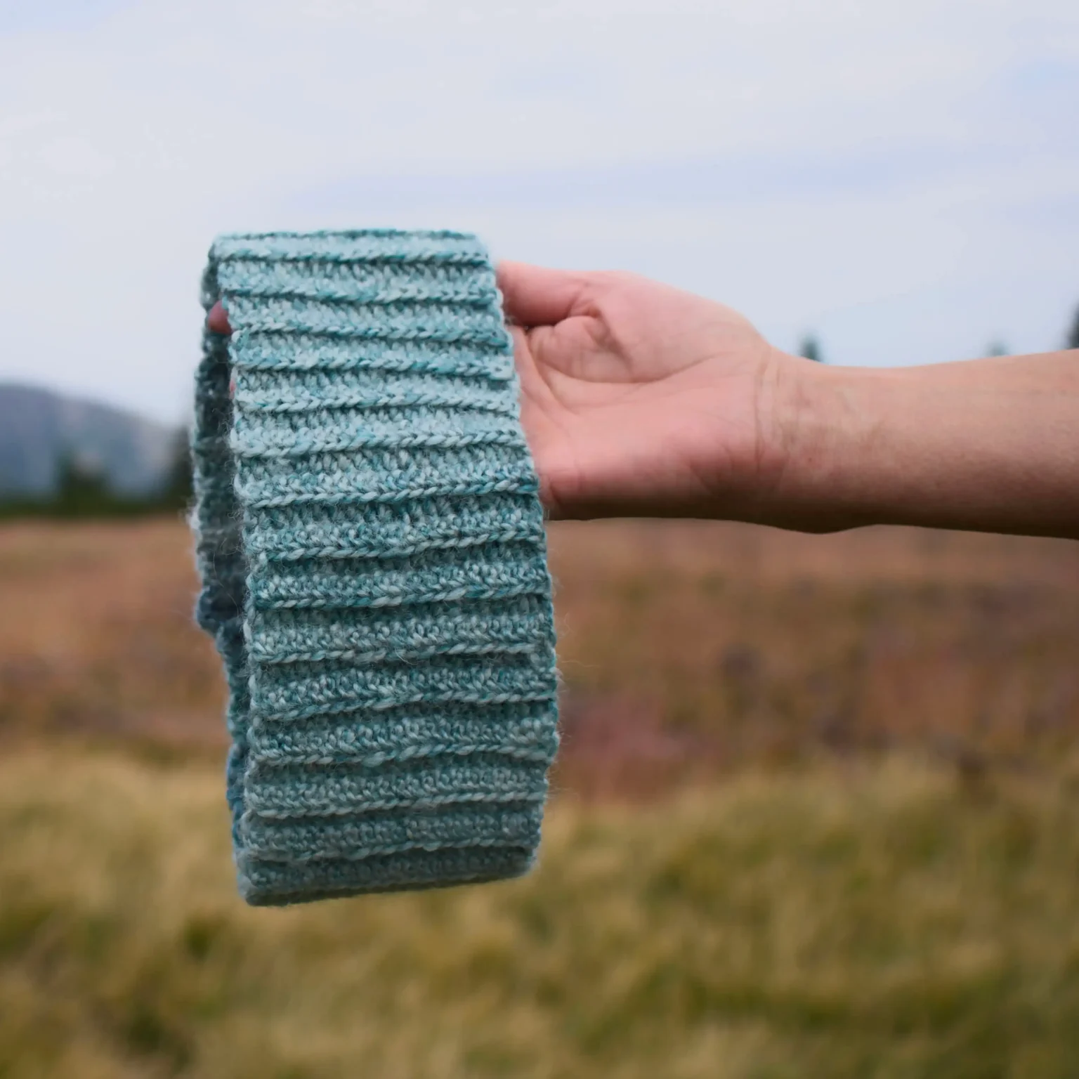 Háčkovaná čelenka - Lehký žebrovaný vzor